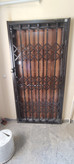 درب آکاردیونی تسمه دو نیم سه گل
