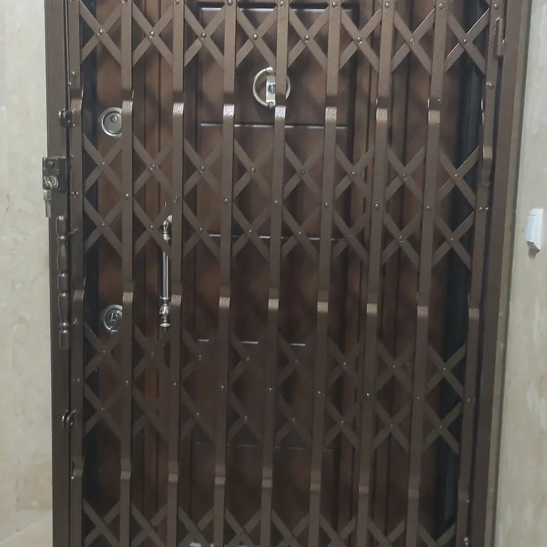 درب آکاردئونی چهار گل نه تیرک ضد سرقت